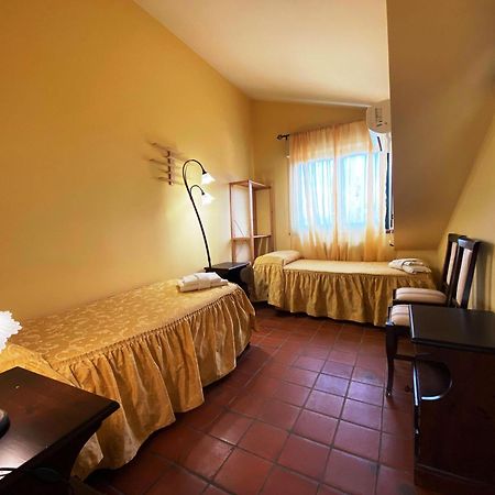 Ai Tre Parchi Bed And Bike Bed and Breakfast Randazzo Exterior foto